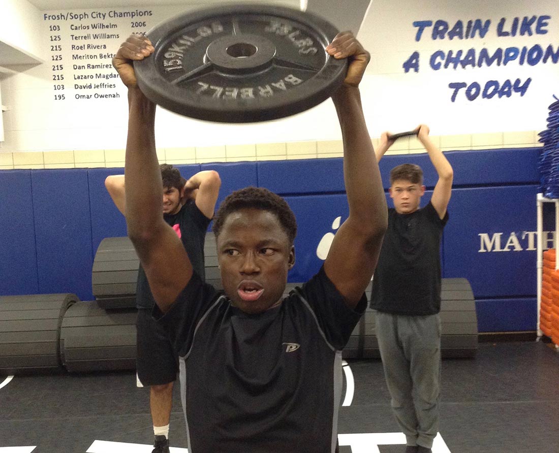 Top Mather High School wrestler conflicted with pull of soccer Medill